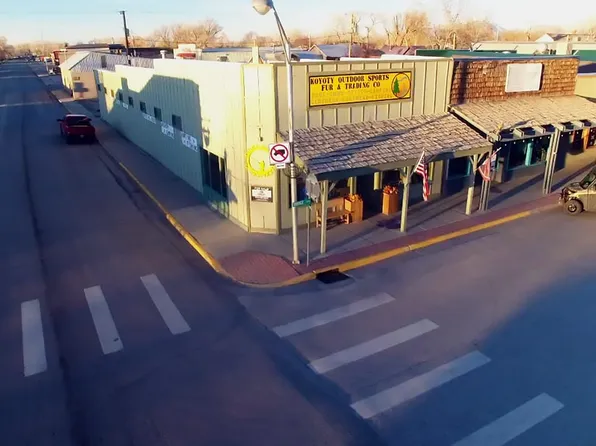 102 E Bridge Ave, Saratoga, WY 82331