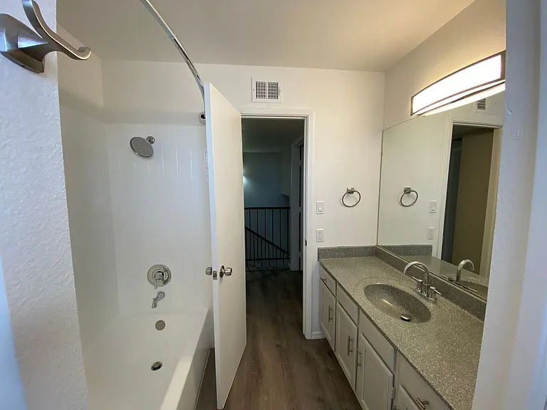 6243-6249 E Greenway Cir — Photo 40