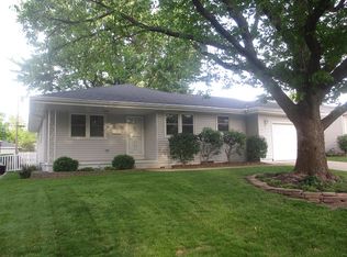 2072 Ramsey Dr, Decatur, IL 62526