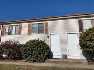 38 Meadowview Ter, Westerly, RI 02891