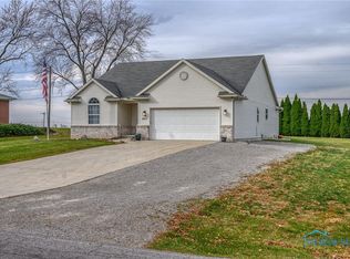 860 Burr Rd, Wauseon, OH 43567