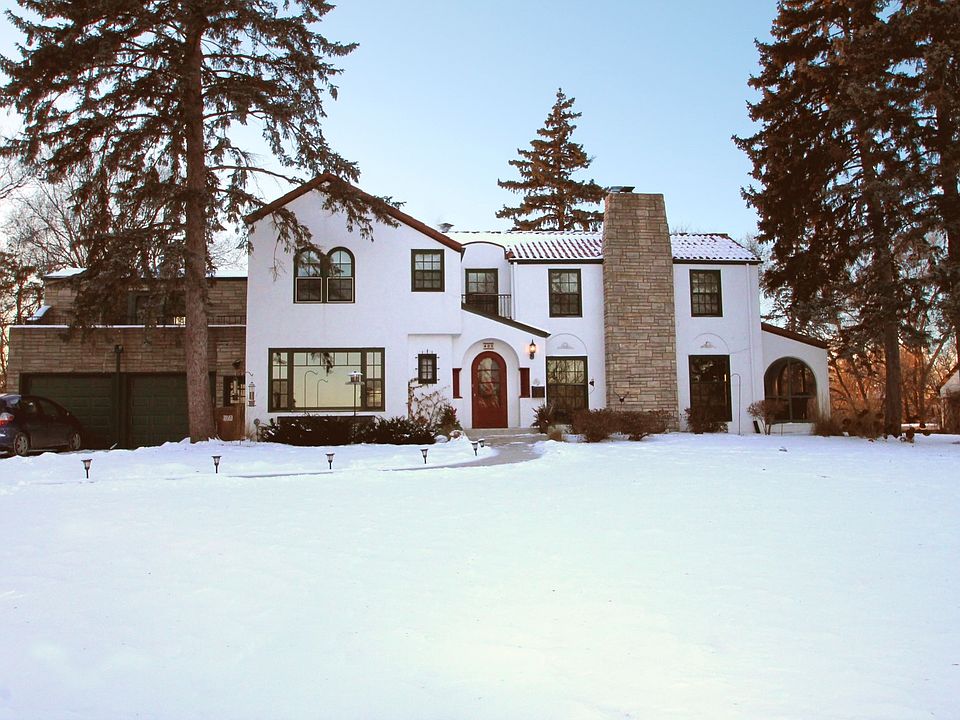 1st image of 405 5th Ave N