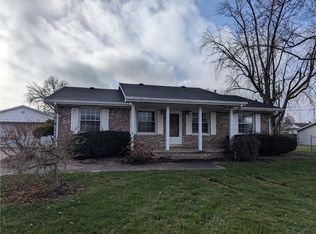 110 W Grant St, Tilton, IL