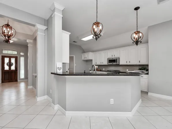 2802 Creek Bend Dr, Friendswood, TX 77546