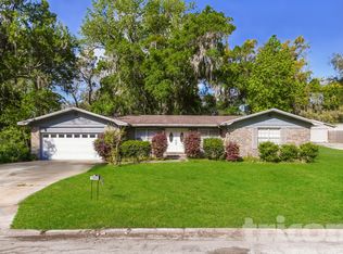 1950 Holly Oaks Ravine Dr, Jacksonville, FL 32225