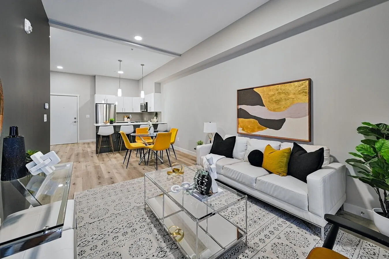 Crossings at the Refinery District Apartments — Photo 4
