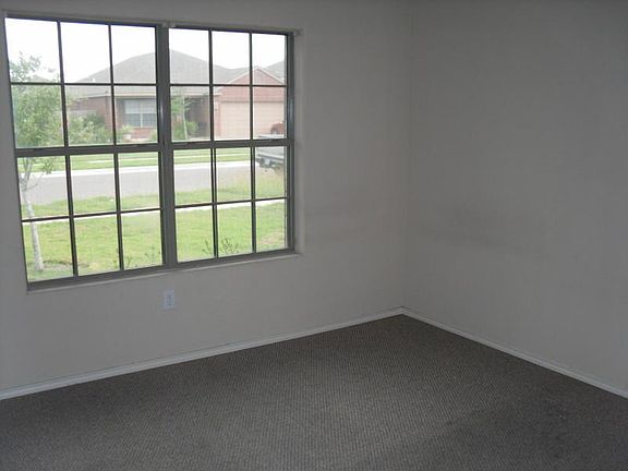 5th image of 3029 Santa Lucia St