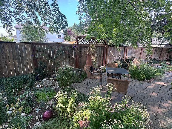 5th image of 944 E Bernay Cir