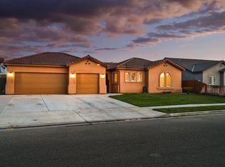 1573 Morro Ln, Lemoore, CA 93245