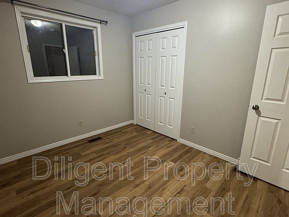 3rd image of 641 Fortye Dr