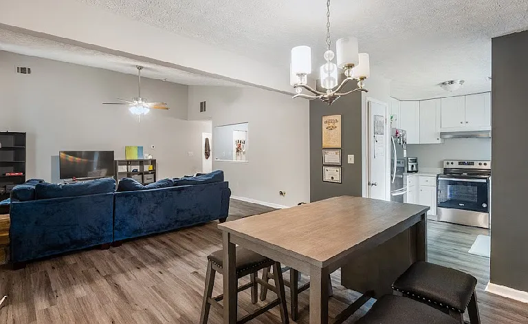 5871 Dan Dr — Photo 1