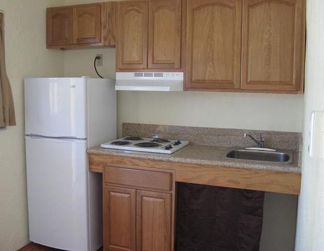2nd image of 102 Palmetto Rd E APT 10