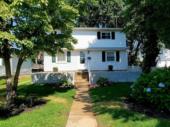 129 N Sylvania Ave, Rockledge, PA 19046