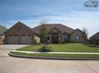 1731 Woodridge Dr, Wichita Falls, TX 76310
