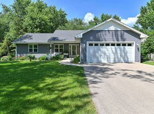 W5254 Tippecanoe Trl, Elkhorn, WI 53121