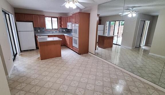 3rd image of 5244 Cedarbend Dr APT 4