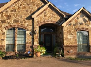 102 Daisey Ln, Justin, TX 76247