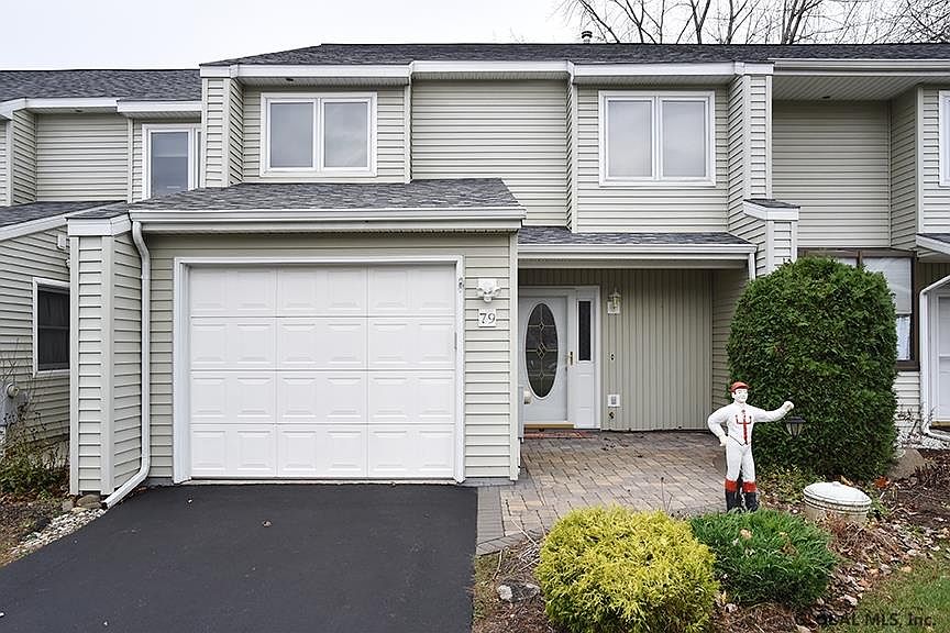 1st image of 79 Aqueduct Dr