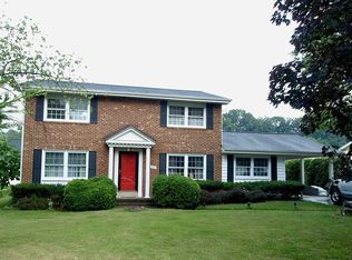 504 S Lee Rd, Sterling, VA 20164