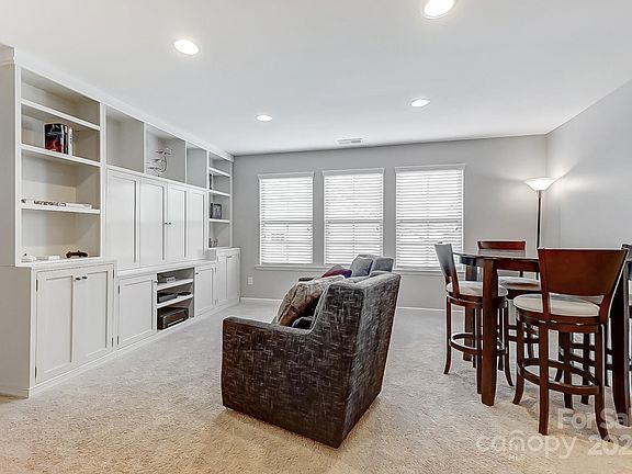 4th image of 7006 Garden Hill Dr