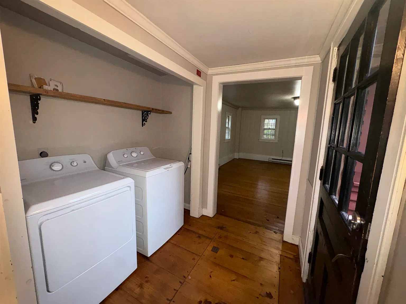 1 bed, 1.0 bath, 930 sqft, $2,100 — Photo 3