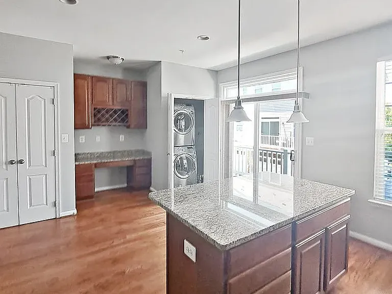 1701 Walcott Ln — Photo 8