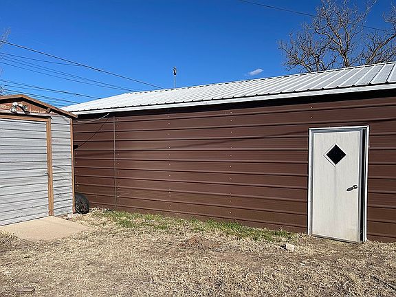 Garage and Small Storage 