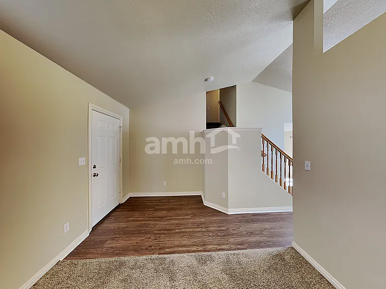 272 S 590 W — Photo 9