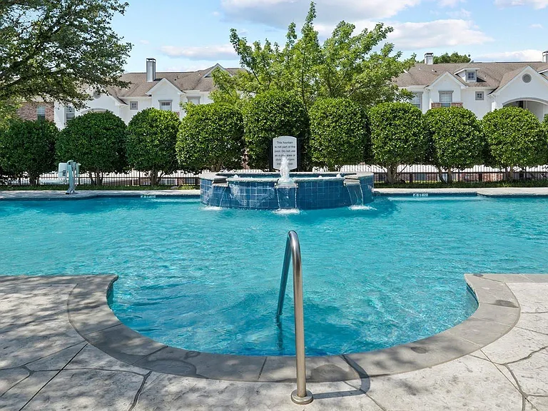 Eleven11 Lexington at Flower Mound — Photo 10
