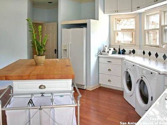 LAUNDRY
