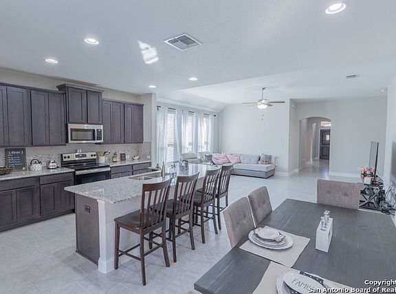 4th image of 1392 Kamryn Way