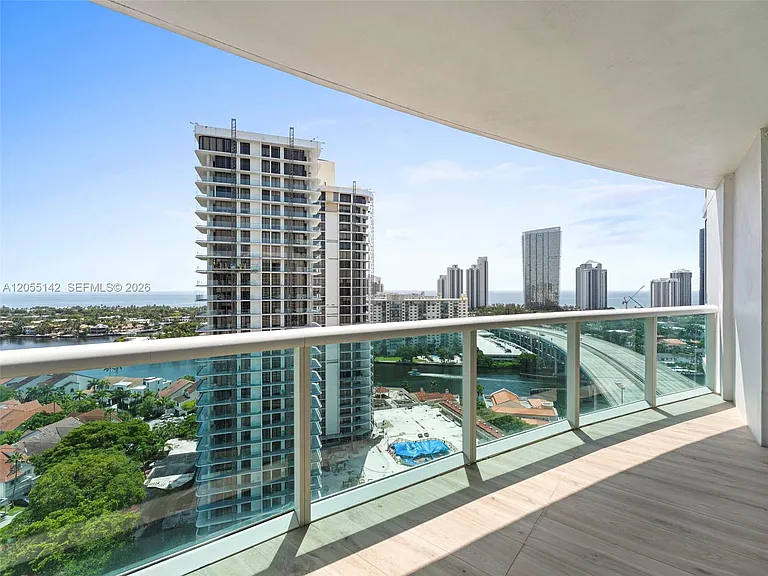 19400 Turnberry Way #1911 — Photo 43