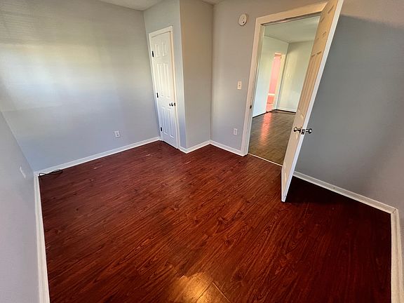 4th image of 1811 Binford Ln