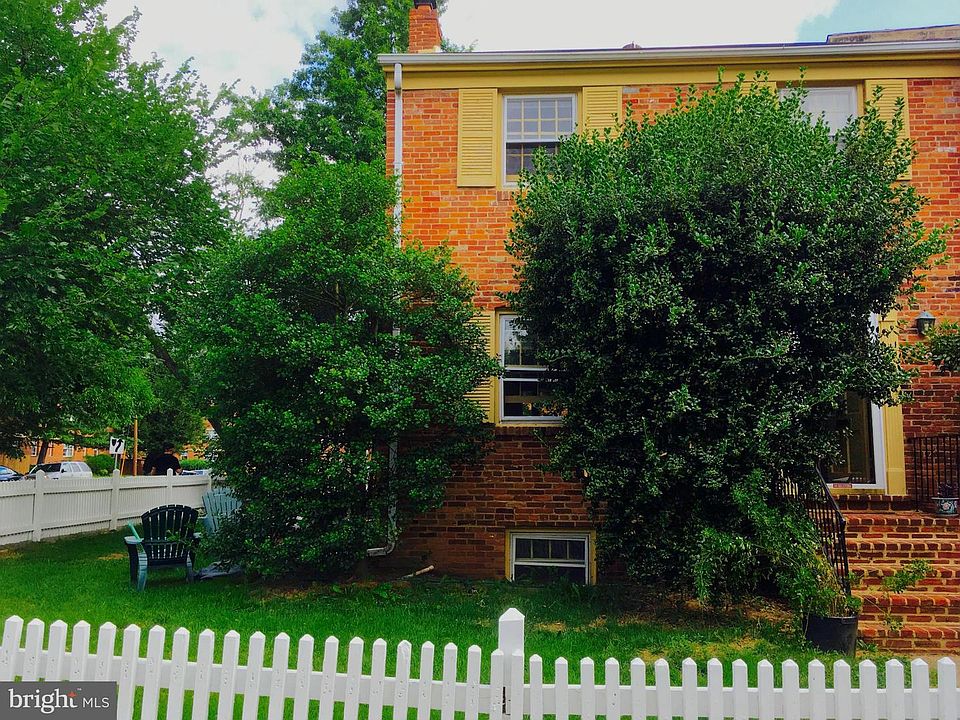 1st image of 2 E Mason Ave