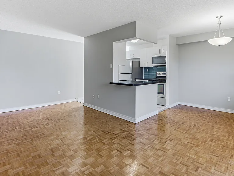 20 Stonehill Ct — Photo 35