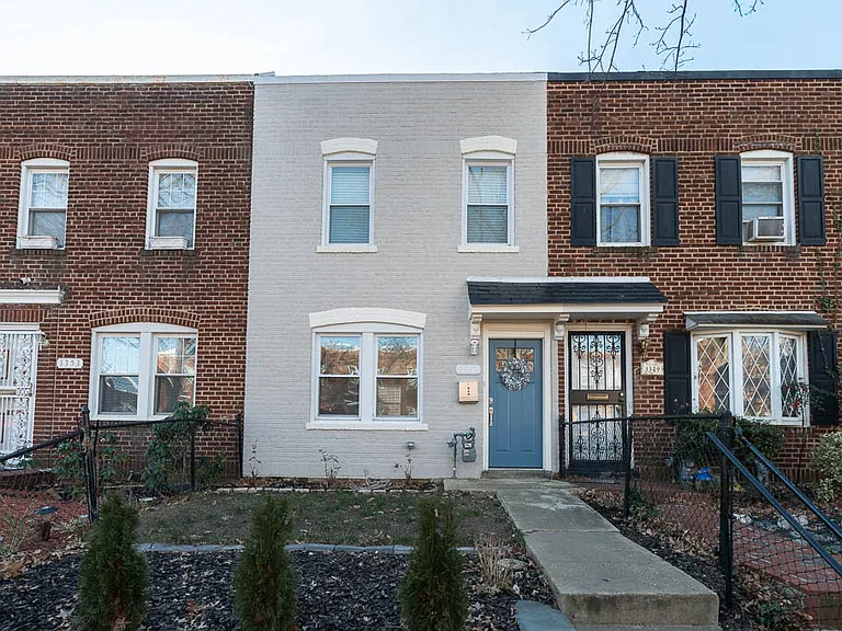 3351 Clay Pl NE — Photo 15