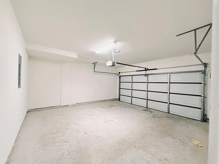 16575 Oasis Glade Dr — Photo 41
