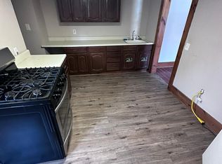 4 Negus St APT 3L, Webster, MA 01570