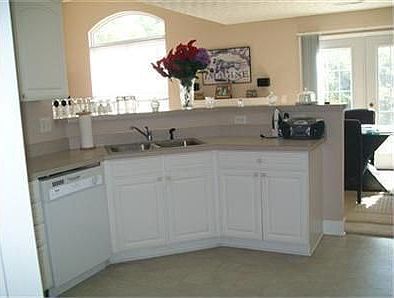 4th image of 6990 Salon Cir