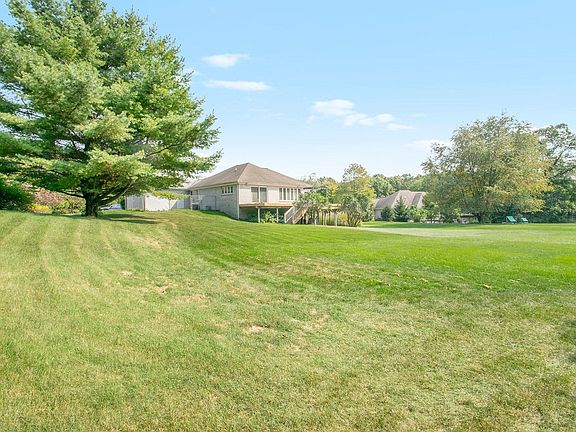 4th image of 5885 Blakely Dr NE