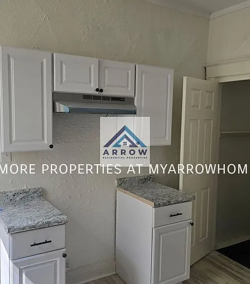 1240 Rosemont Ave — Photo 7