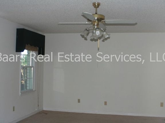 4th image of 2430 Buena Vista St