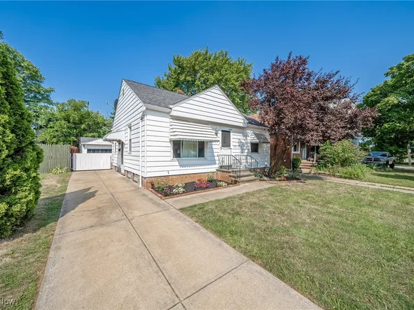 3200 W 120th St, Cleveland, OH 44111