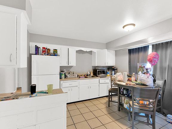 4th image of 6914 N 42nd STREET #6916