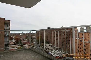 Rented by aptsandlofts.com