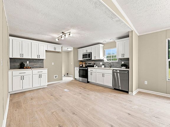 2nd image of 149 Lillian Rd
