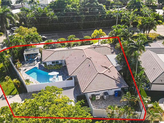 2nd image of 2615 NE 26th Street