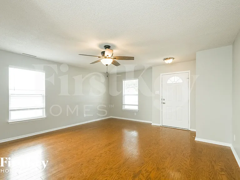 14455 Black Farm Dr — Photo 3