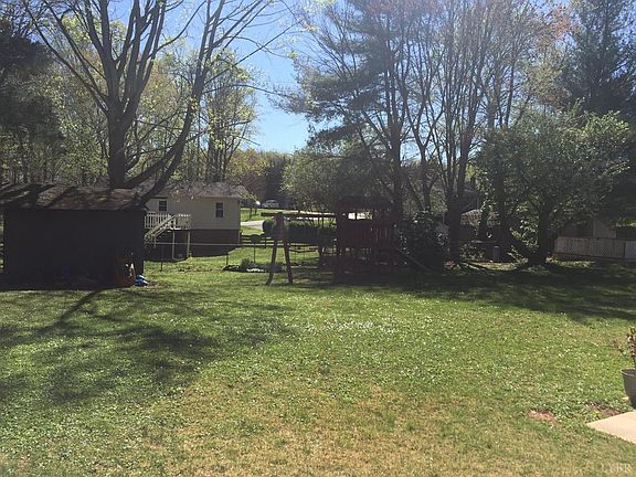 3rd image of 219 Forest Dale Dr