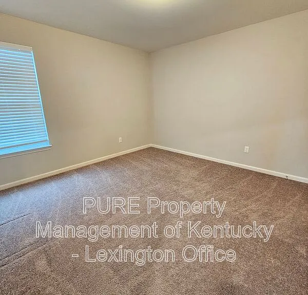 121 Forester Ct — Photo 14